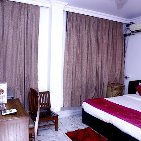 Batra Holiday Home - Couple Friendly Stays Delhi  Extérieur photo