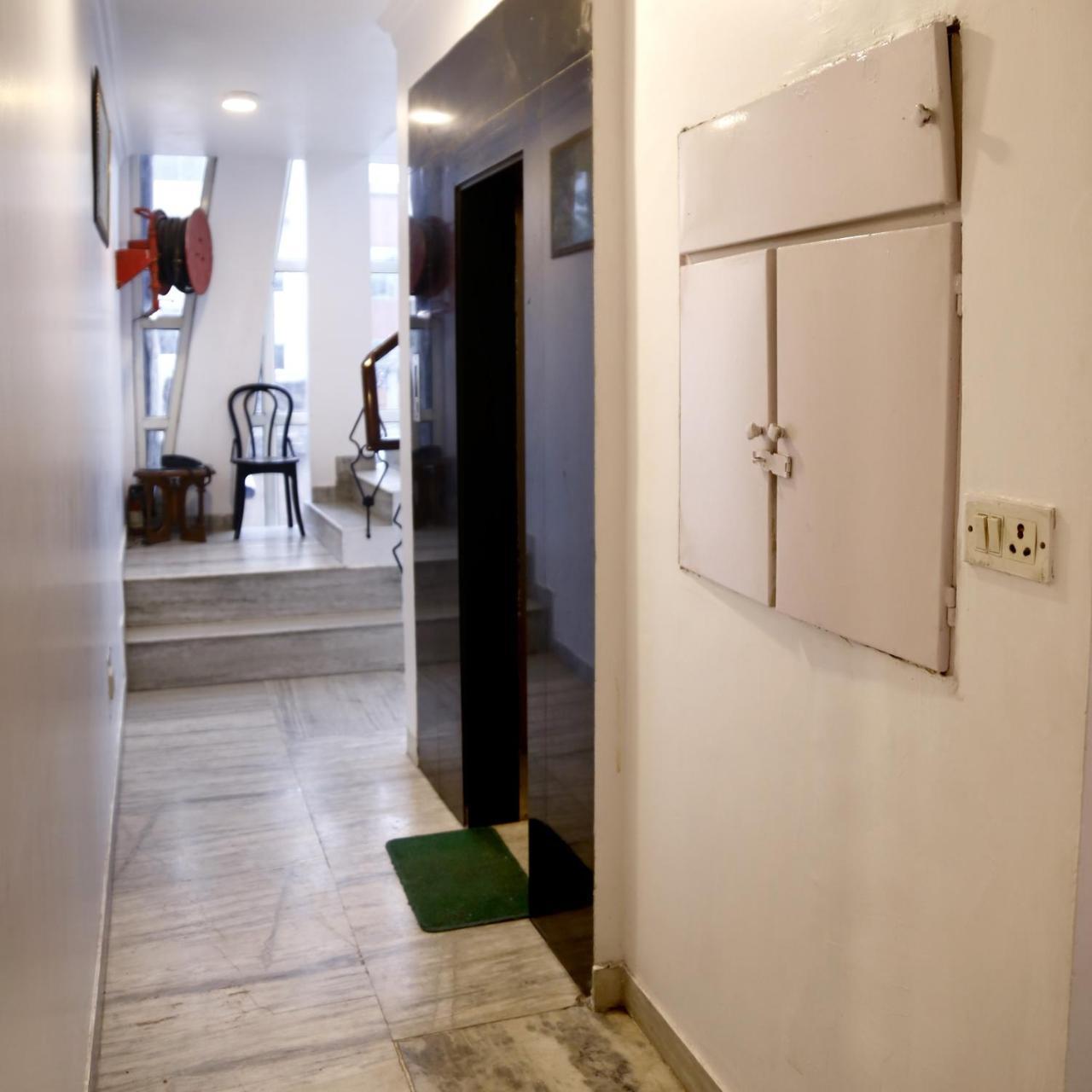 Batra Holiday Home - Couple Friendly Stays Delhi  Extérieur photo